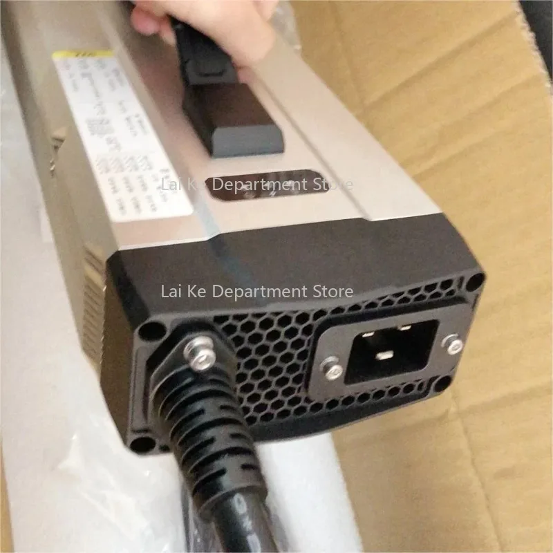 

CM13600 fast charger for B13960S lithium battery, P100, P80, V50 and other agricultural drones