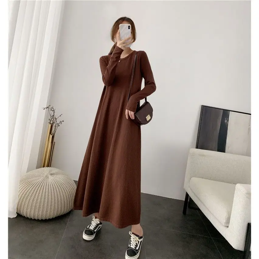 Nuovo abito lungo ampio con fondo da donna