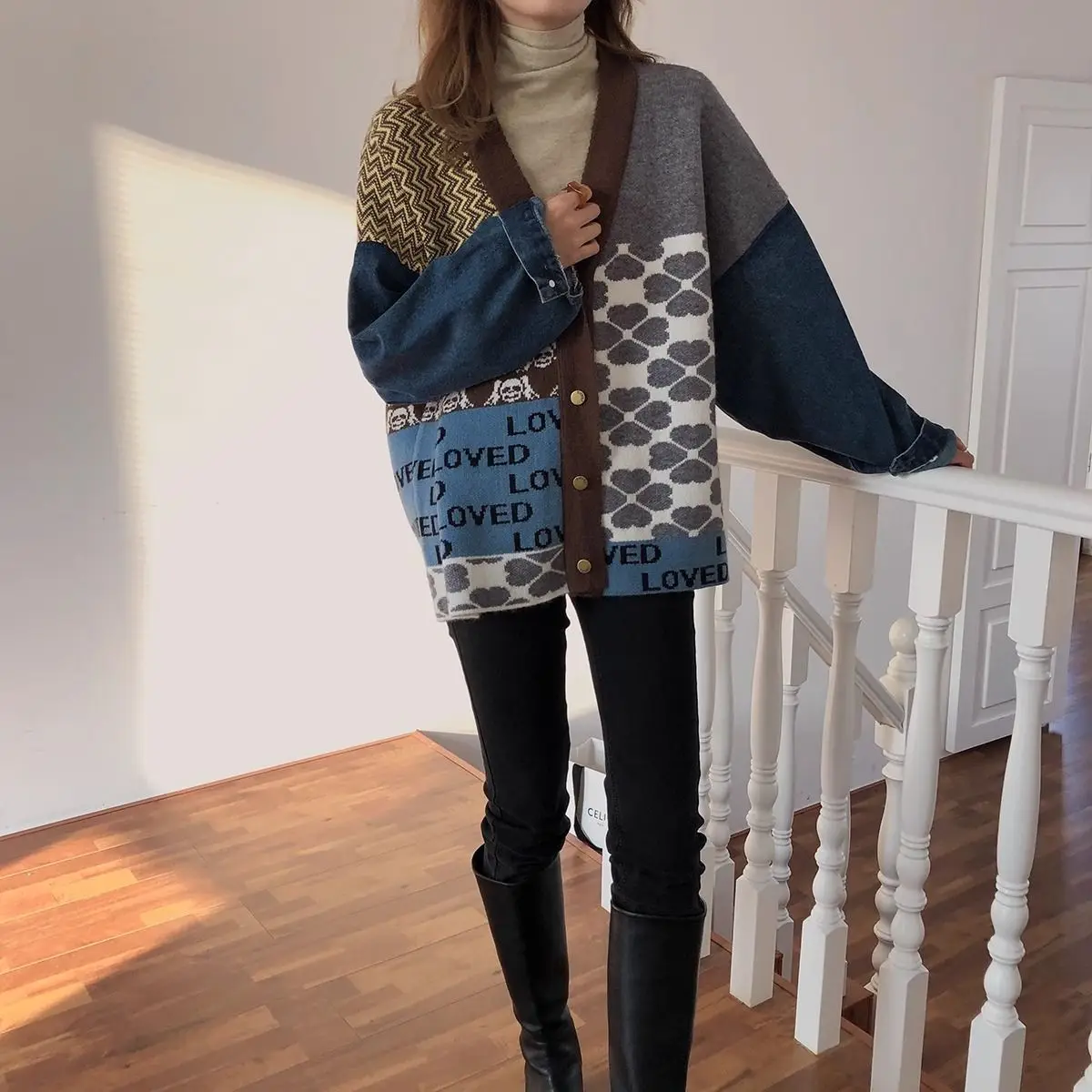 الأمريكية الرجعية الدنيم المرقعة سترة المرأة 2025 الخريف/الشتاء سترة النسخة الكورية فضفاضة متماسكة سترة