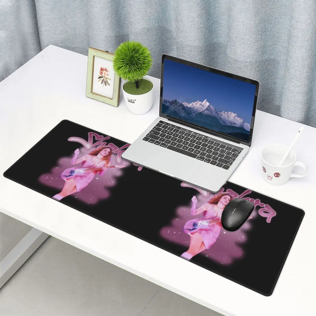 Large Mouse Pad Pretty Pink Pop Singer Shakira Gamer PC Laptop Mats Keyboard Carpet Computer Gaming Office Accessories Desk Mat