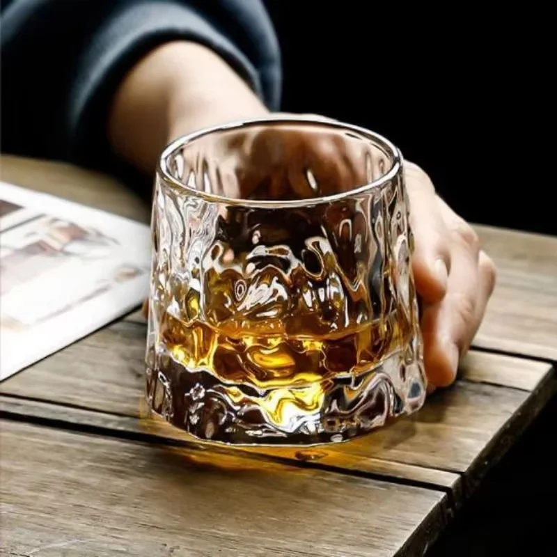 

Whiskey Glass Cup with Wooden Base Creative Rotatable Design Wine Cocktails Brandy Cup Water Juice Tea Cups Party Bar Supplies