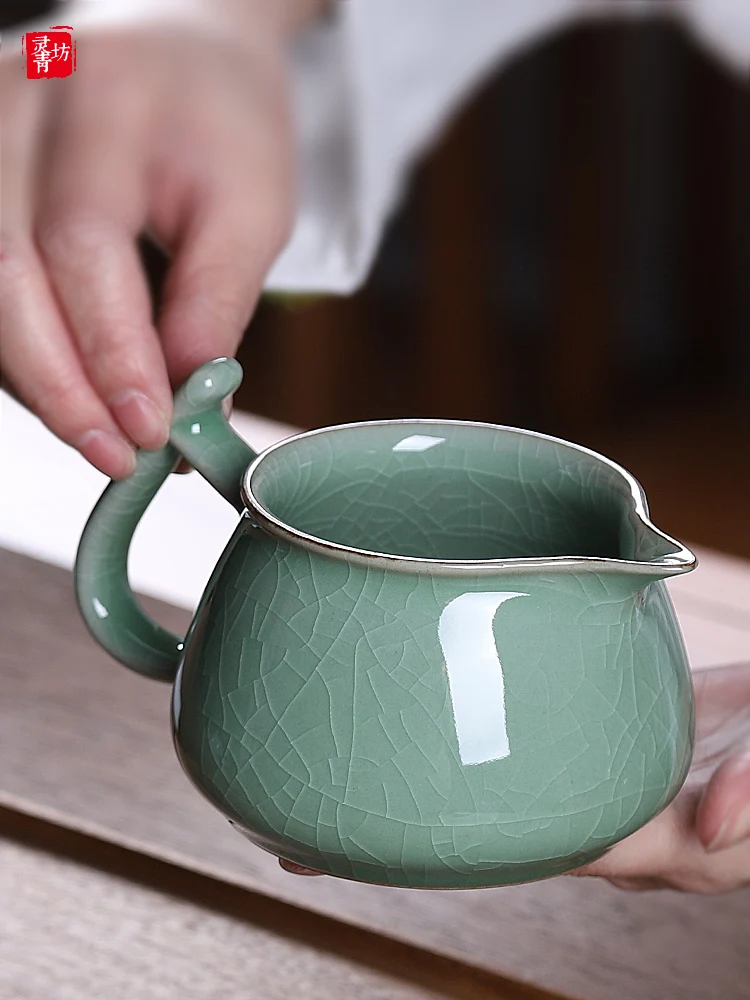 Large Capaci Cercs …