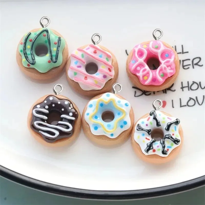 10 piezas de dijes de resina en forma de donut, mini colgantes coloridos, accesorios de manualidades DIY para mujeres, para pendientes, collares, llaveros y decoración de bolsos
