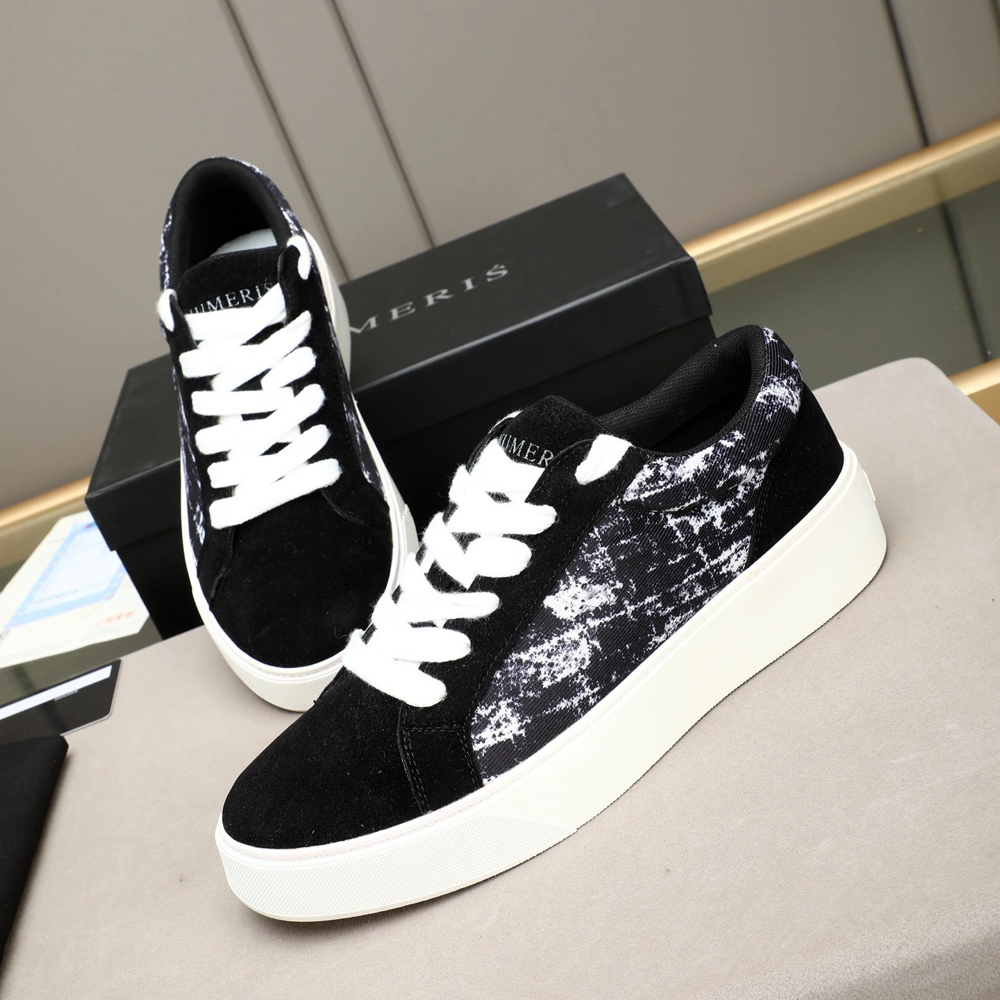Brand Special Offer for Men and Women Thick-soled Sneakers Trendy Full-print Suede Low-top Lace-up Sports and Casual Shoes Gifts