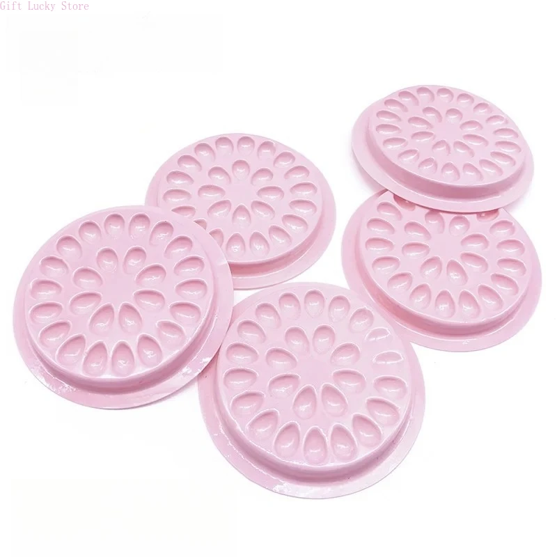 

2/10/30/50pcs Eyelash Plastic Glue Holder Glue Gasket Adhesive Pallet Eyelash Extension Glue Pads Flower Shape Pad Makeup Tool