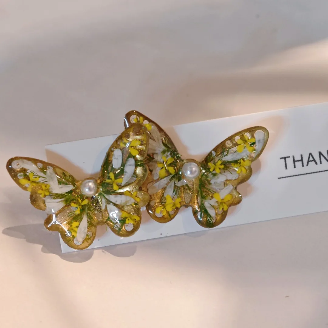 

3319 Wholesale Handmade Plant Specimen Dried Real Flower Butterfly Earrings Silver Needle Creative Christmas Birthday Gift