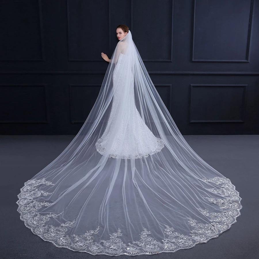 Mode Spitze Appliques Weiß Elfenbein Kathedrale Hochzeit Schleier Lange Spitze Braut Schleier mit Kamm Hochzeit Zubehör Günstige schleier