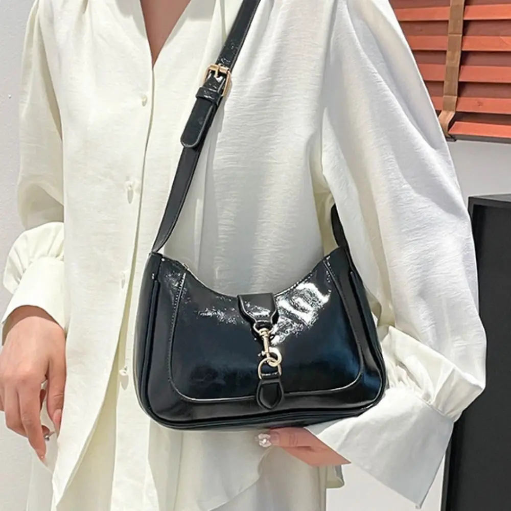 

Elegant Patent Leather Shoulder Bag Smooth Large Capacity Women's Armpit Bag Belt Buckle Solid Color Retro Clutch Handbag