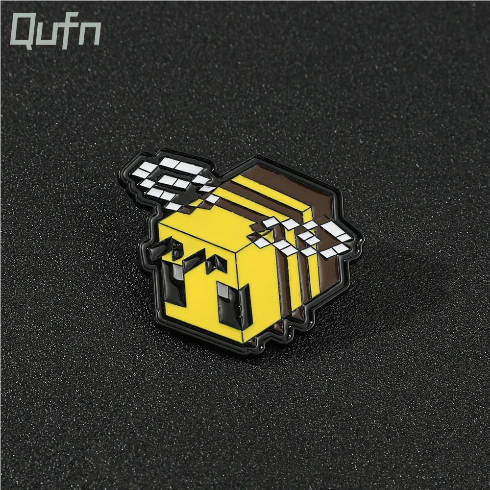 Cute Cartoon Animal Pixel Bee Soft Enamel Pin Lapel Badge Brooch Bag Backpack Decor Jewelry Accessories Gifts For Friends