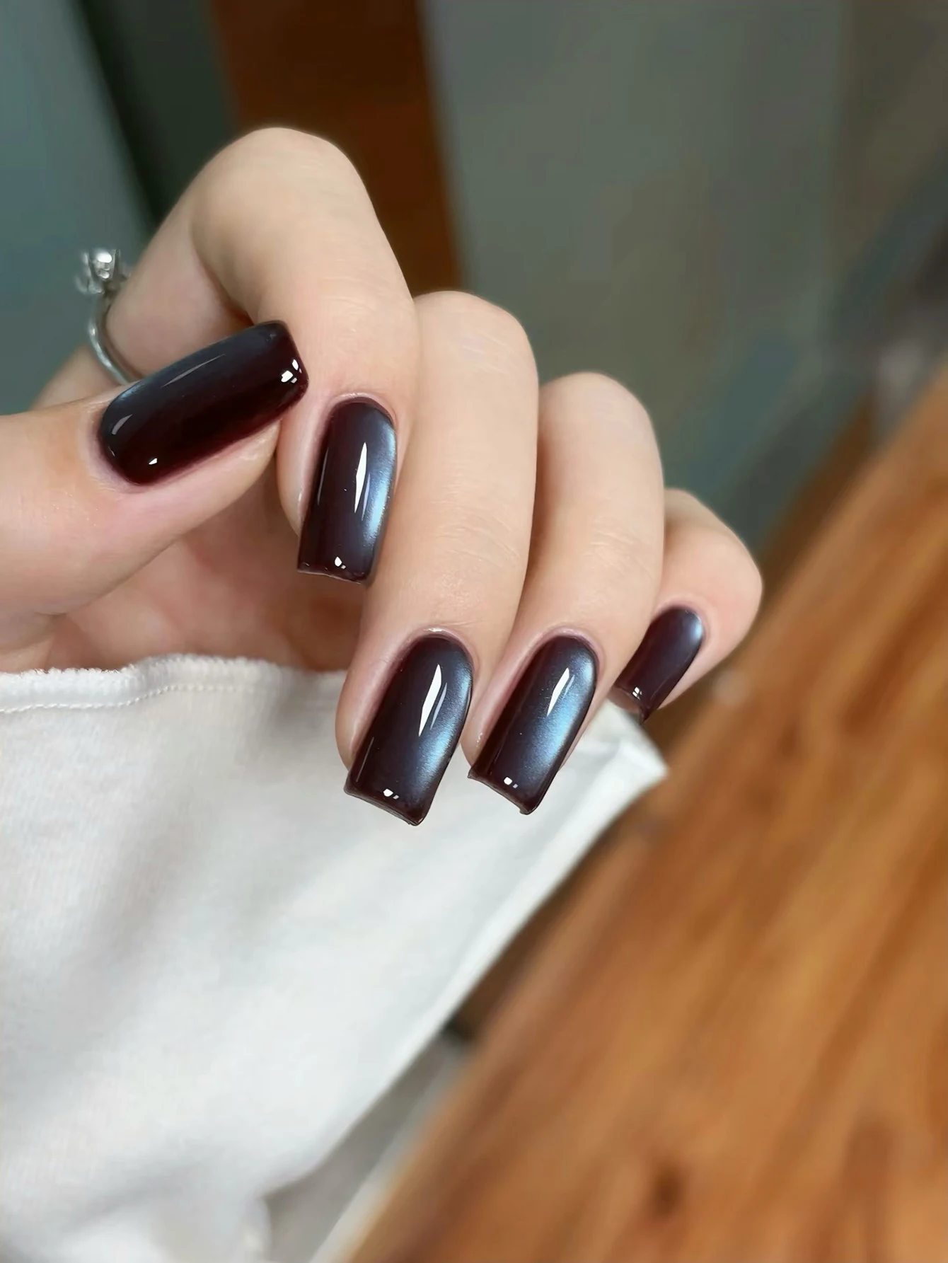 

1pcs PSK New Popular Brown Blue Cat Eye Gel Nail Polish Sparkling Whitening Caramel Chocolate Brown Glass Beads Cat Eye Nail Art