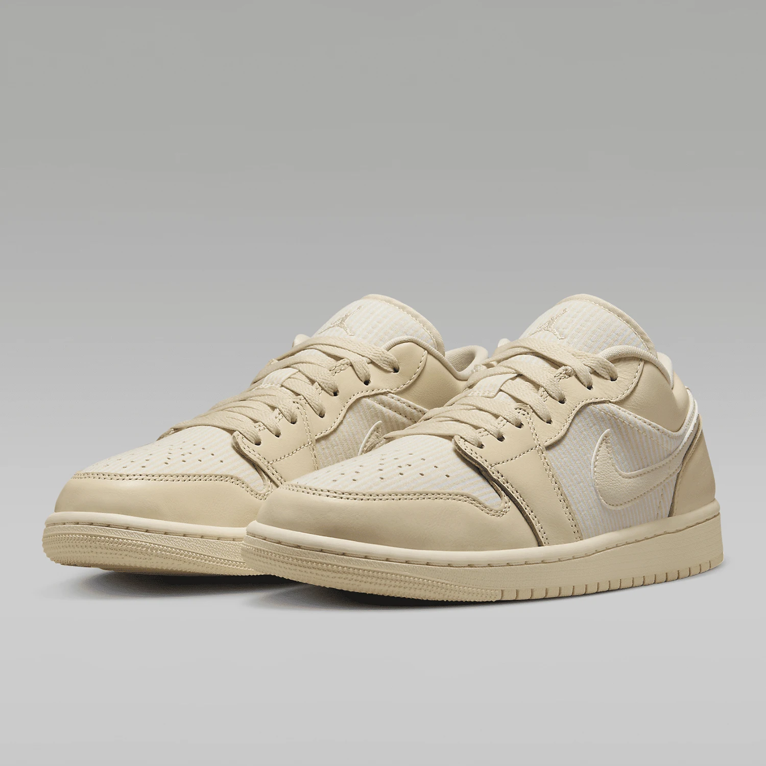 

Nike Authentic Air Jordan 1 Low SE Women's Retro Sneakers FQ1925-100