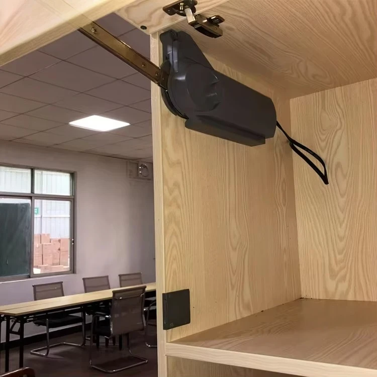 Staffa per porta dell'armadio elettrico con staffa tampone per armadio hardware per mobili intelligenti di alta qualità