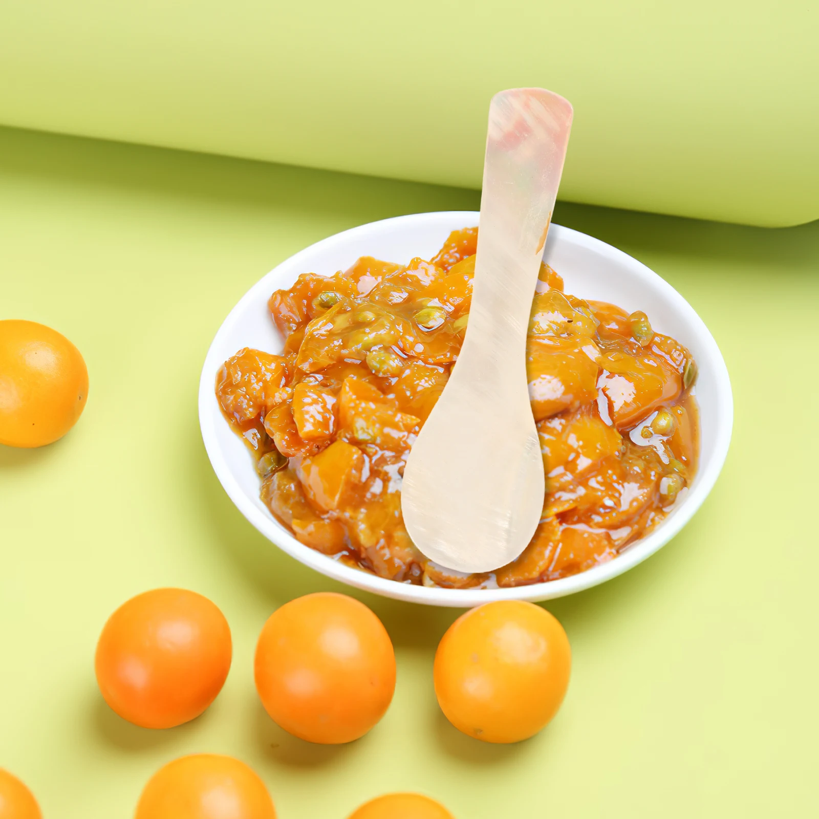 

White Pearl Shell Spoon for Caviar Dessert Sauce Elegant Natural Spoons Kitchen Tableware Petal Shaped