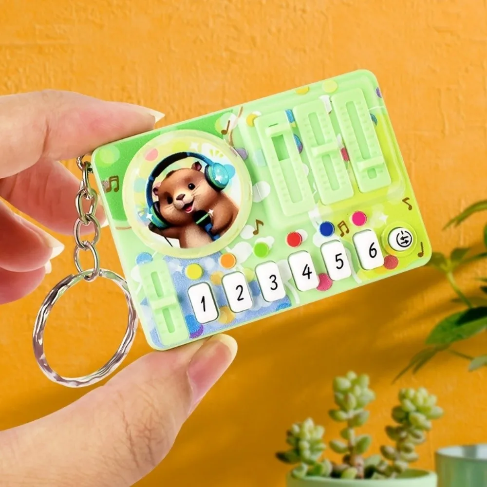 Mini DJ Live Pendant Working Finger Piano Rhythm Key Electronic Keyboard Keyring Cartoon Interactive Music Game Console Keychain