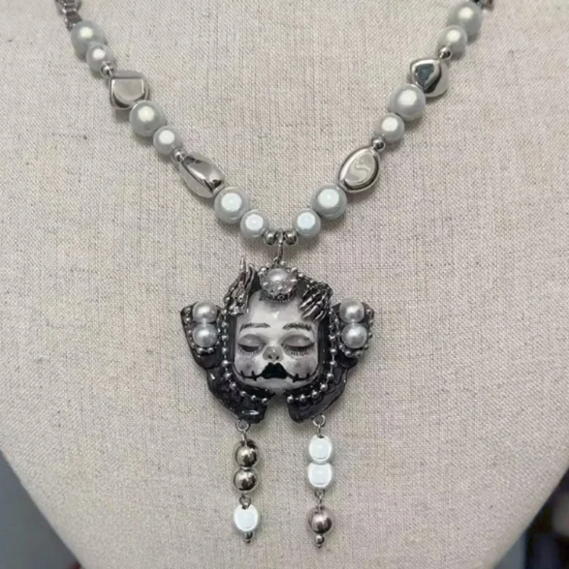 

Spicy Girl Dark Butterfly Decadent Style Doll Necklet Niche Millennial Subculture Punk Y2K Choker Gothic Handmade Doll Necklace