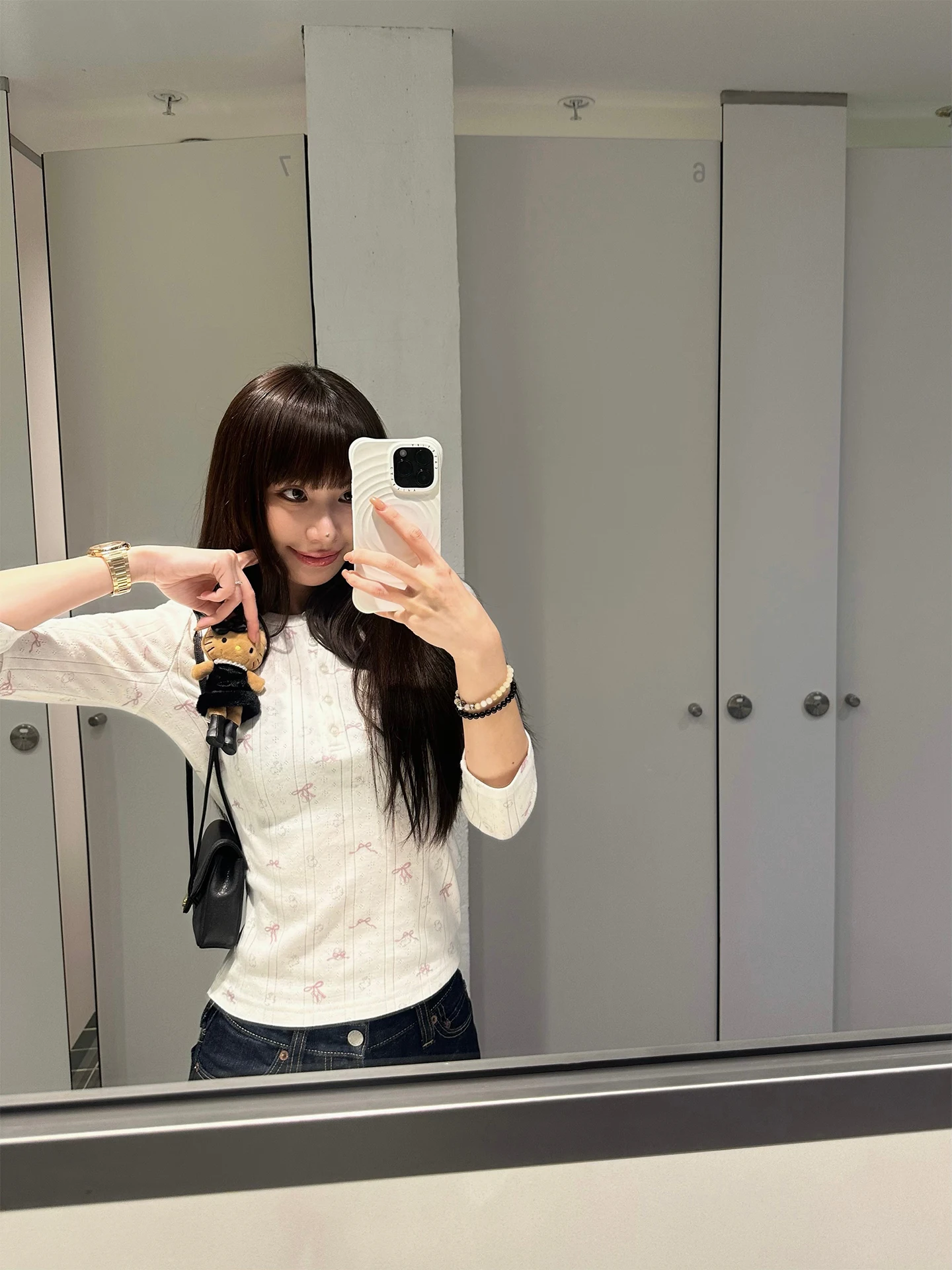 

Женская футболка Slim Fit Henry с принтом белого кролика, базовый слой, хлопок, круглый вырез, стандартная длина