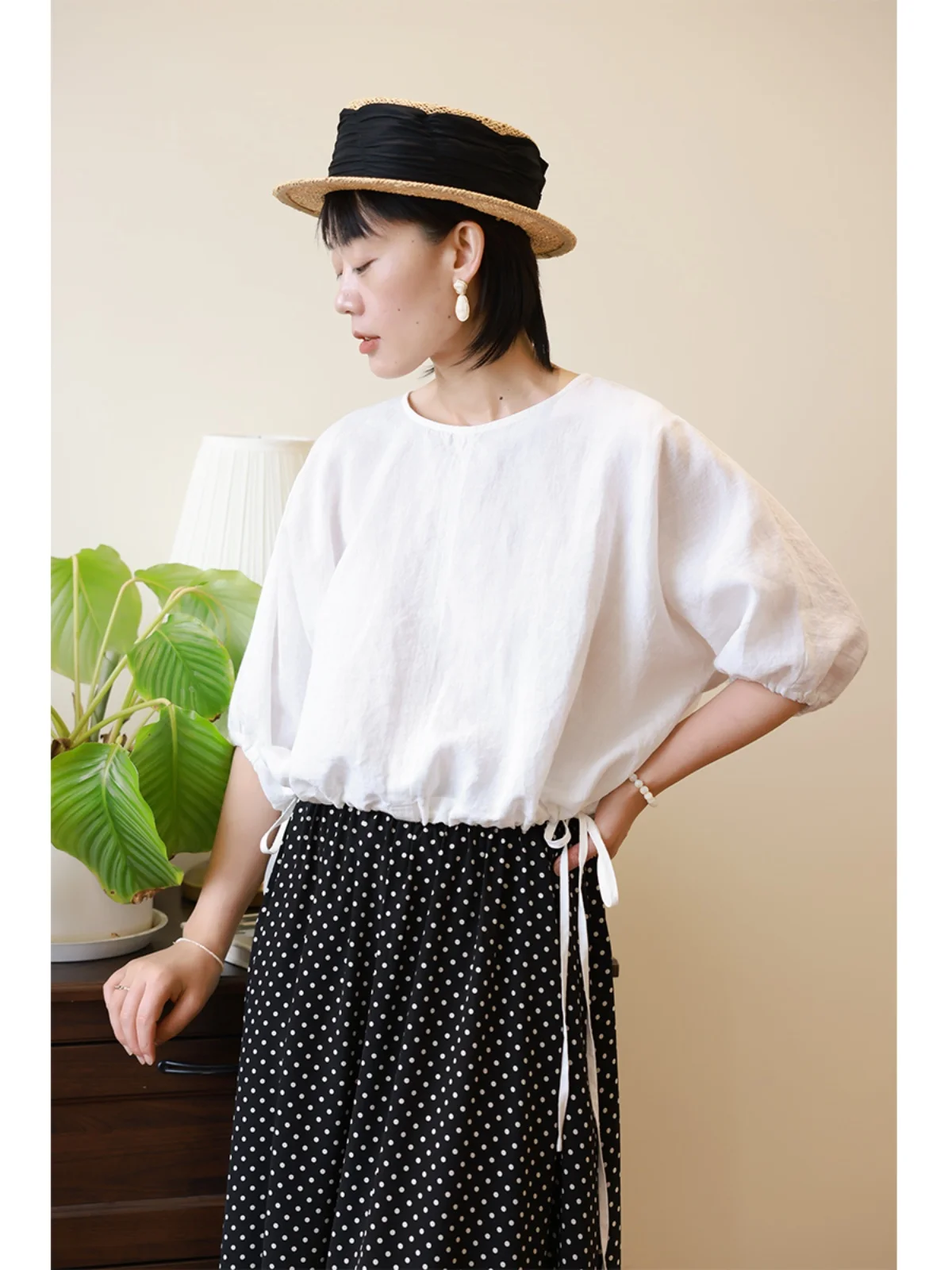 

Lightweight Breathable Women's Cotton Linen irt round Ne ort Sve Dstring Loose Top Summer New Sle Faion Design