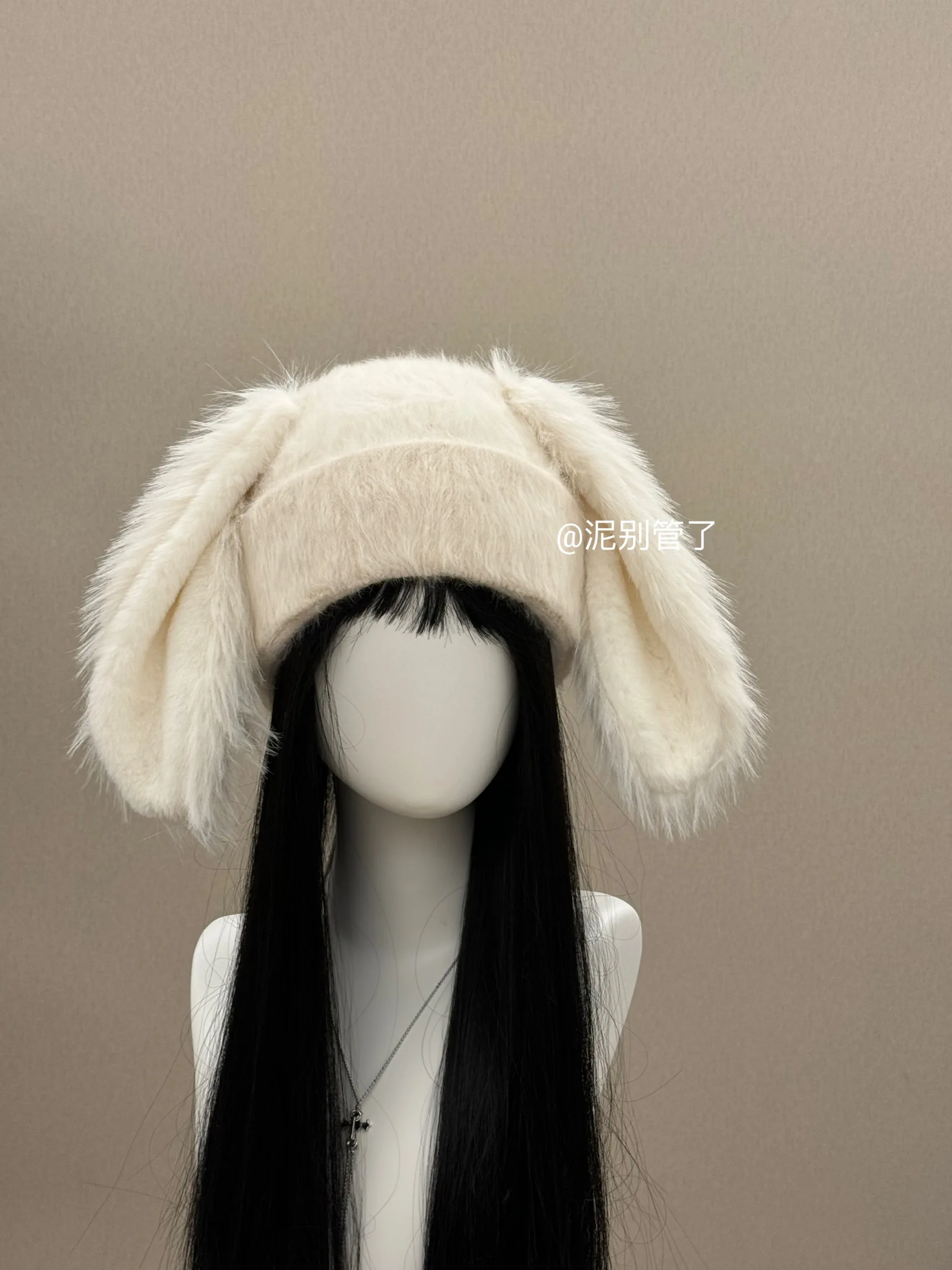 

Big-eared lop-eared rabbit plush warm rabbit fur hat