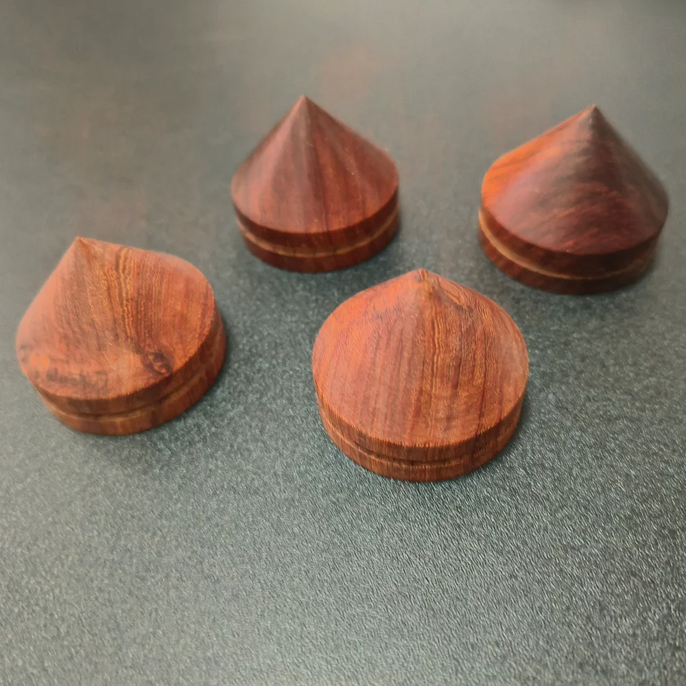 High-End 4er-Set HiFi Audio Lautsprecherständer Holz-Fußpolster Anti-Schock-Absorber Spike Isolationsfüße für Verstärker Vorverstärker DAC PC-Gehäuse – Detail 2