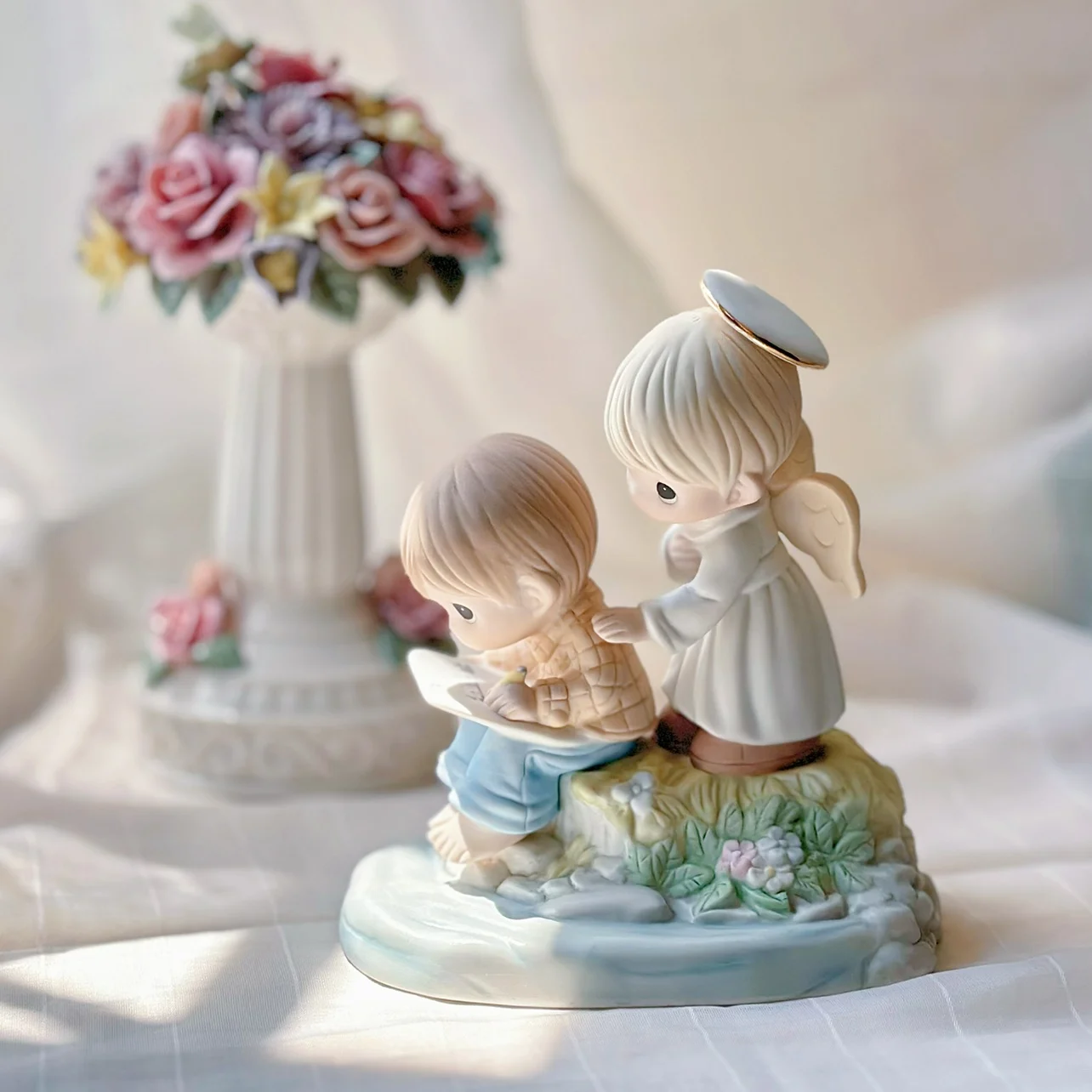 Cartoon Creativity American Precious Moments Angel Girl and Boy Figurine Desktop Ornaments Home Decoration Birthday Gift