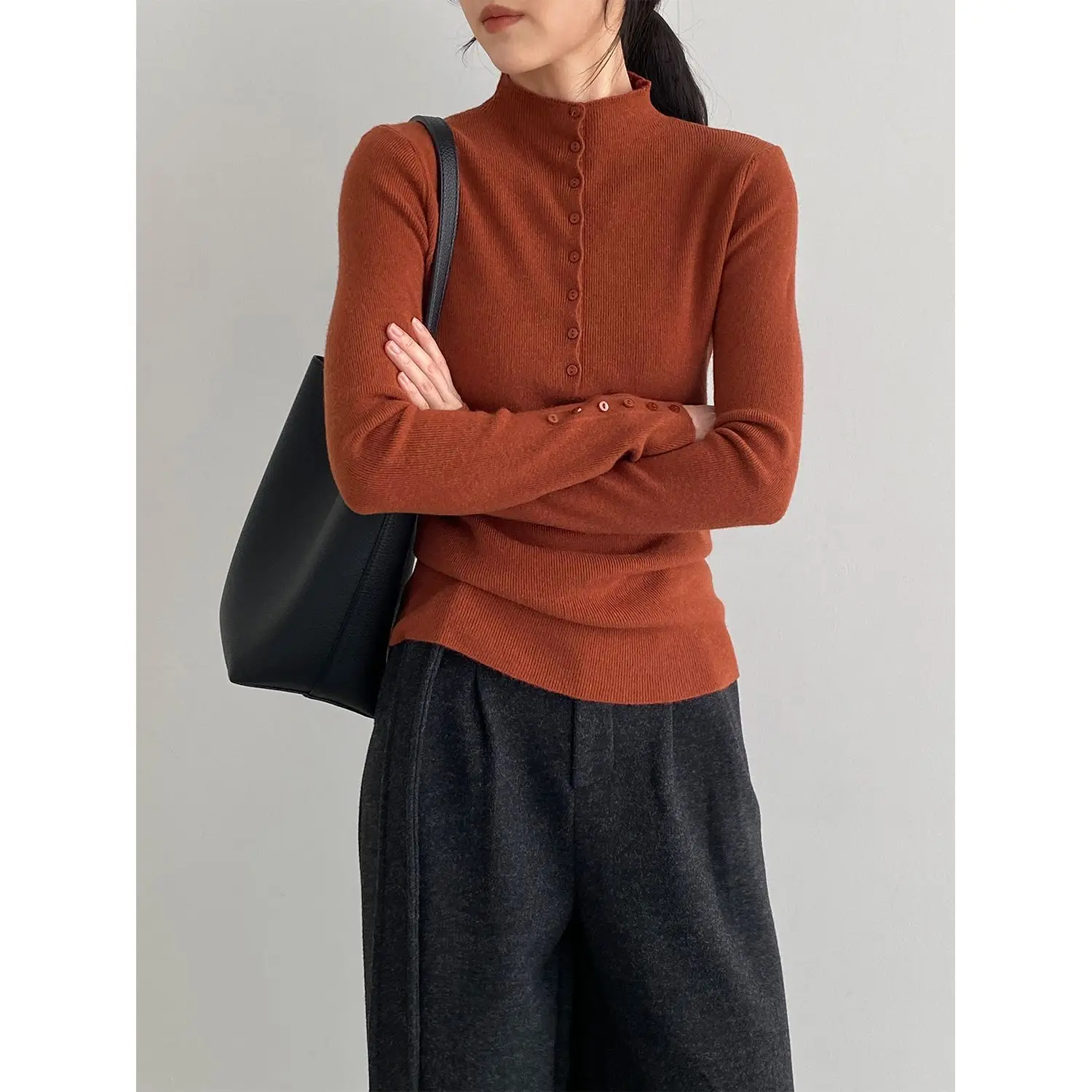 

Корейский стиль, простой модный вязаный свитер с воротником для женщин, облегающая эластичная рубашка на половину пуговиц, элегантная базовая рубашка