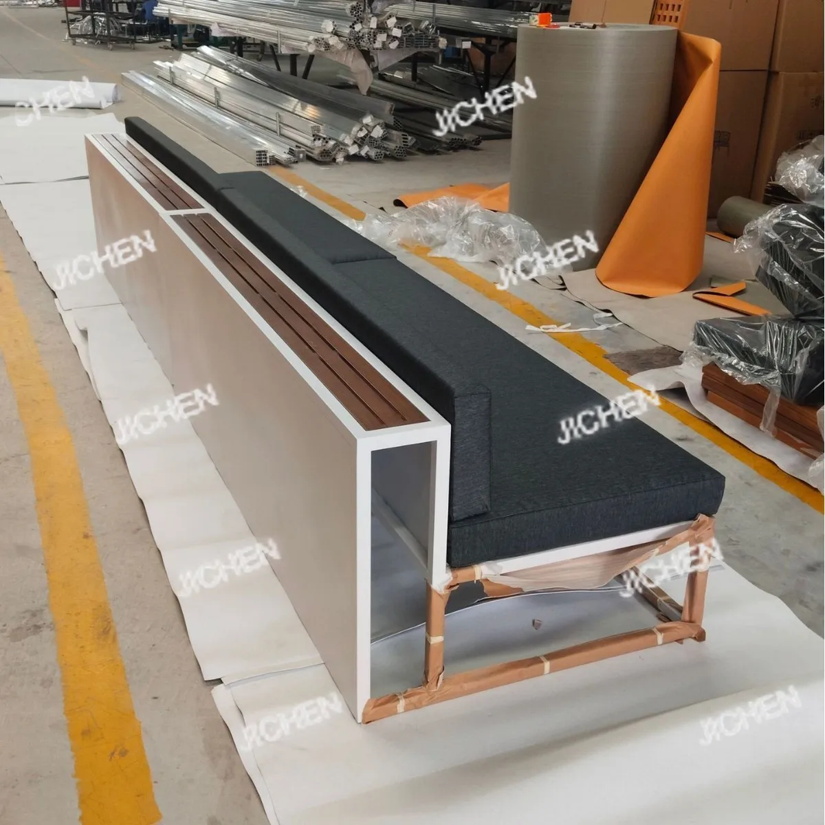 Modern simple outdoor plastic wood sofa villa courtyard garden dining set hotel aluminum alloy outdoor sofa