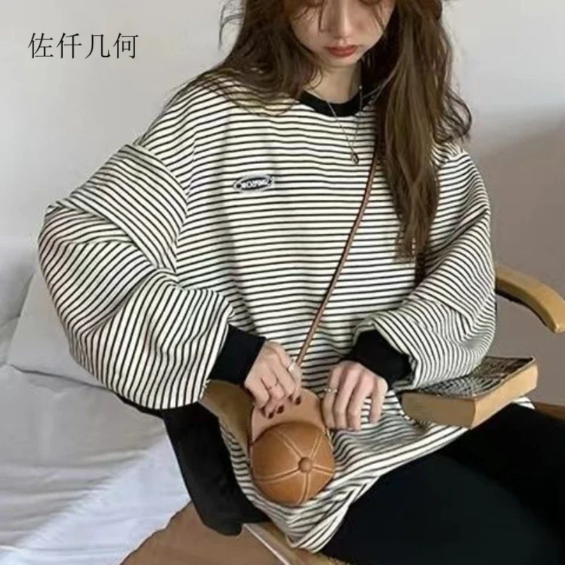 

2025 Autumn New Loose Striped T-shirt Women Korean Y2k Top Female Casual Long Sleeve Tees