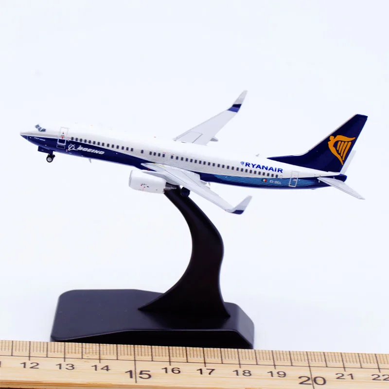 XX40039 Alloy Collectible Plane Gift JC Wings 1:400 XX40039 Ryanair Boeing B737-800 Diecast Aircraft JET Model EI-DCL With Stand