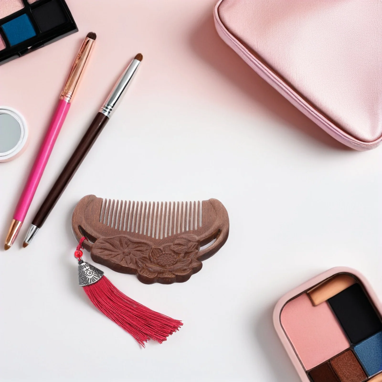 

Расческа для волос из натурального сандалового дерева, ручная работа, с широкими зубьями, винтажная резная массажная расческа для кожи головы для женщин и мужчин, портативная распутывающая дорожная расческа