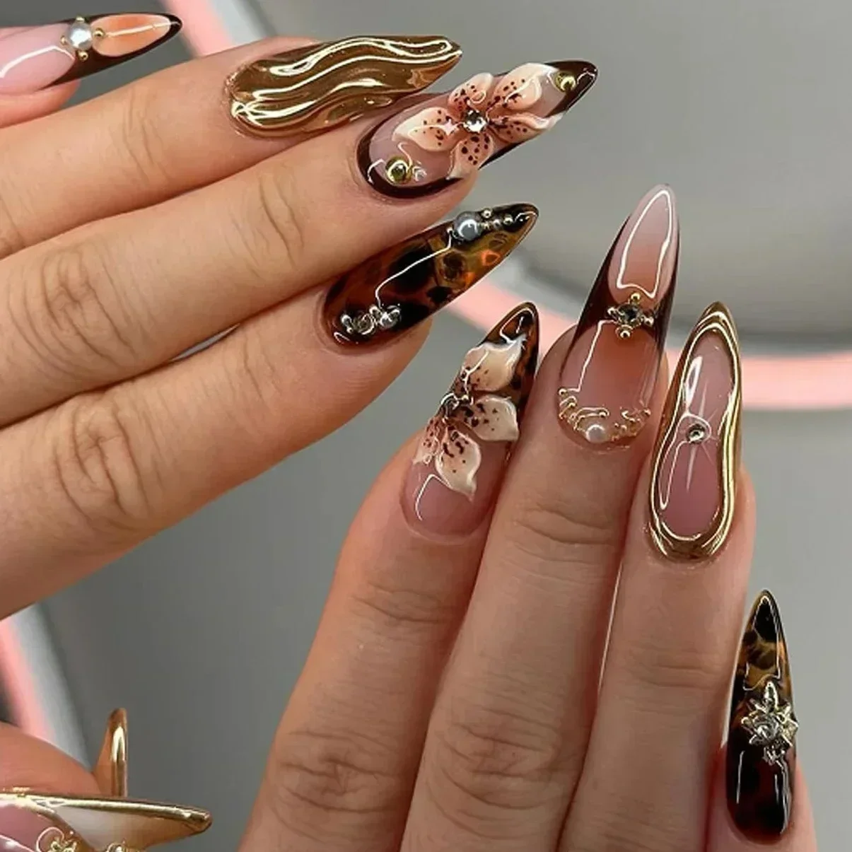 Faux ongles de Ballet en forme d'amande, fleur blanche Simple, à pression, fleur de prunier, strass rouges, perle dorée, outil de manucure