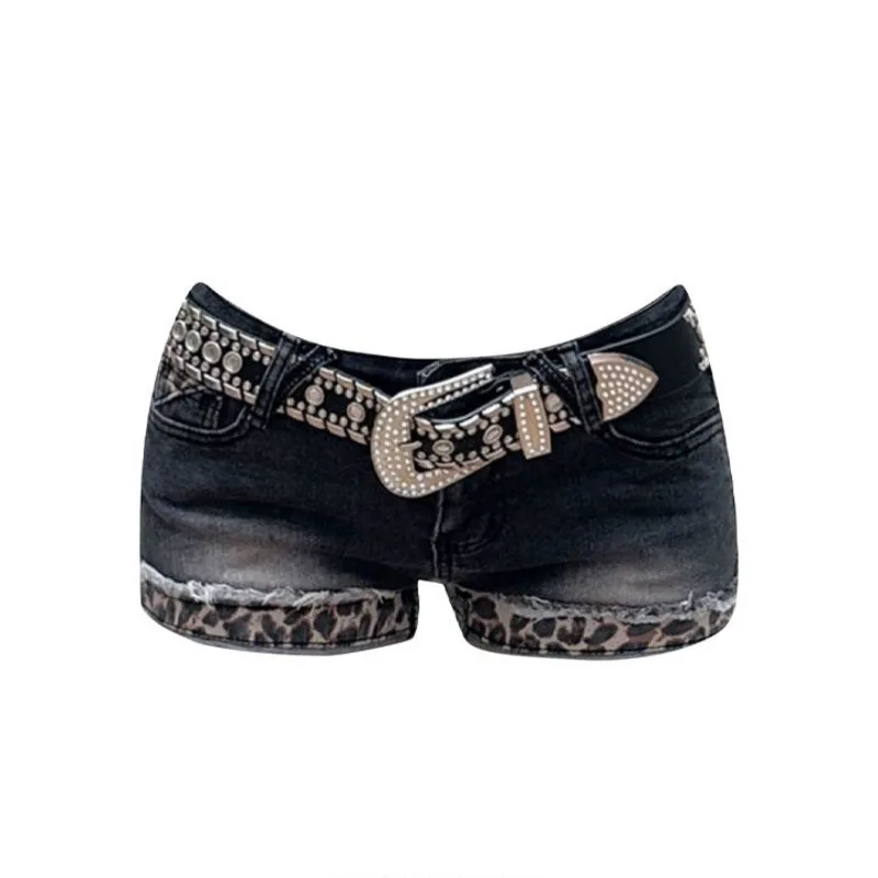 Pantaloncini di jeans neri Mini pantaloncini di jeans vintage a vita bassa Pantaloncini Y2k da donna Pantaloni Harajuku Trashy Emo anni 2000 Abiti gotici estivi