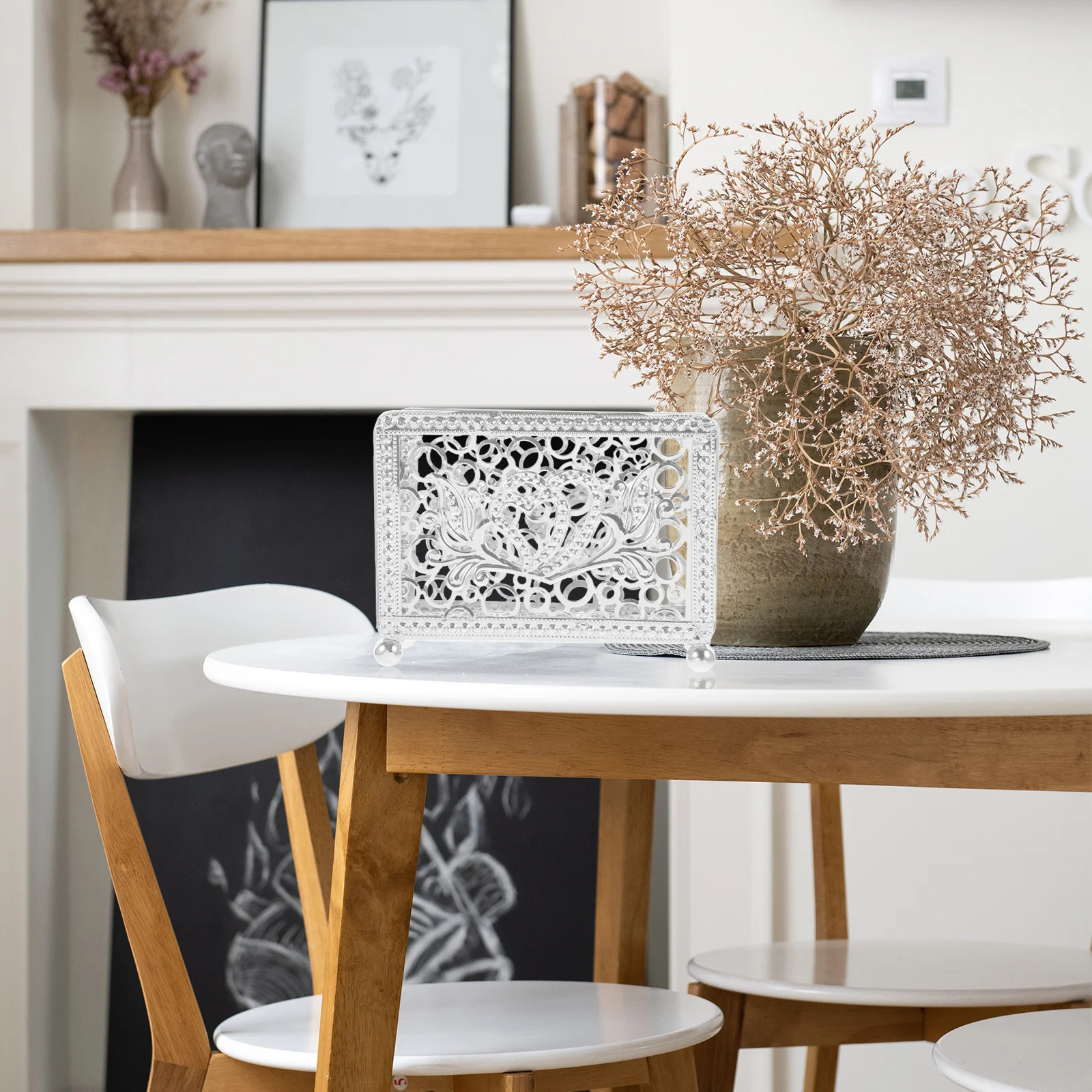 

Metal Napkin Holder Decorative Tabletop Napkin Stand Paper Tissue Dispenser Rustic Organizer for Kitchen Restaurant Bar Bathroom