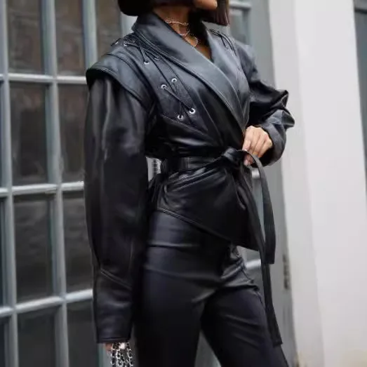 2024年秋新作ファッションストリートスタイルレトロレザージャケットコート、折り返し襟付き、ベルト付き、厚手コットンレディースプレミアム服