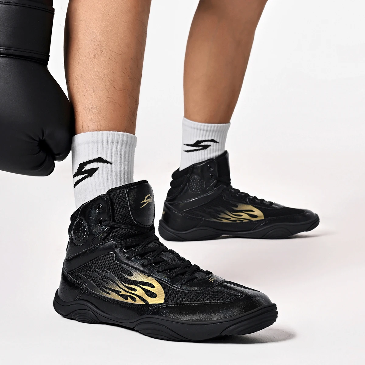 Boxing and Wrestling Shoes for Men's Fashion Training Wrestling Shoes Suitable for Indoor Mesh Breathable Boxing Competitions