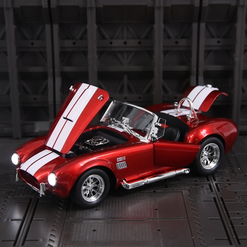 1:24 Ford Shelby Cobra AC Cobra 1960 modelo de coche de aleación, puertas y capó del motor, el maletero se puede abrir para juguetes para niños