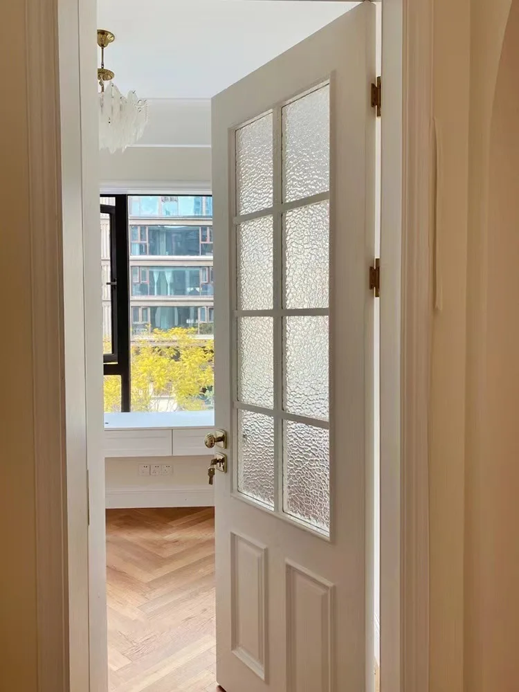 

Белая лаковая французская деревянная деревянная дверь в стиле ретро, бегония, стеклянная деревянная, комната