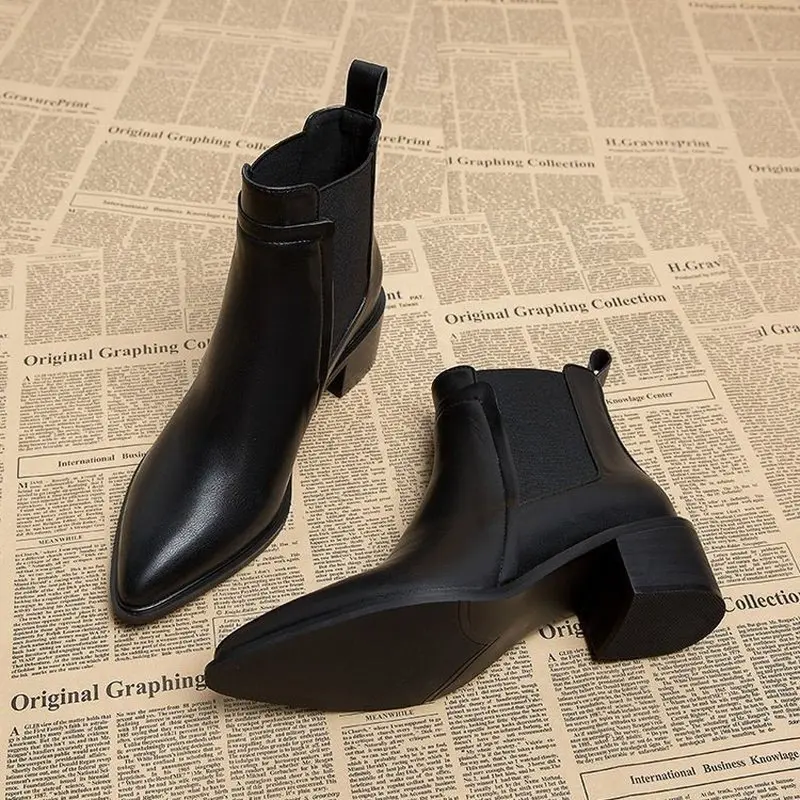 Women Winter Fleece Lined Chelsea Boots Pointed Toe Chunky Block Heel Ankle Boots Warm Slip On Booties Plus Size