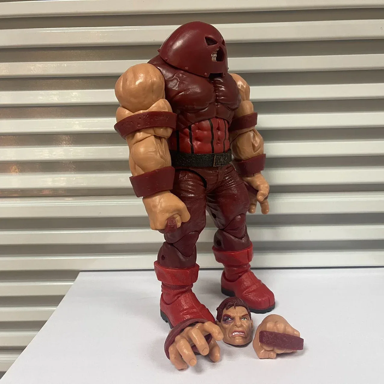 Marvel Legends Ultimate Red Iron Head Chinese Edition X-Men Red Tank 7-inch Handicable Desktop Decoration Toy