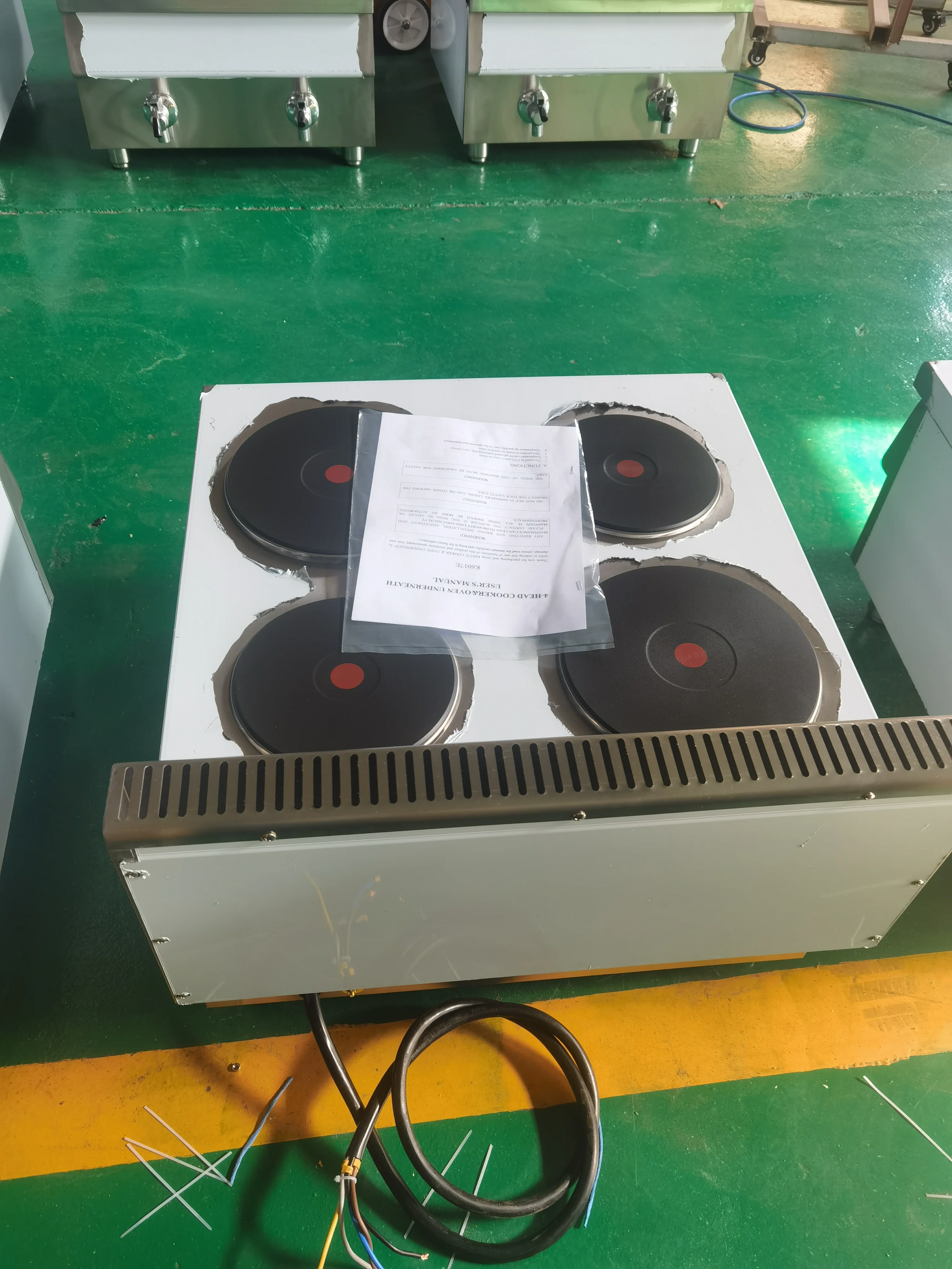 Commercial Electric Counter Top Hot Plate Cooker 4 Plates Restaurant Equipment for Cooking for Bakery Use