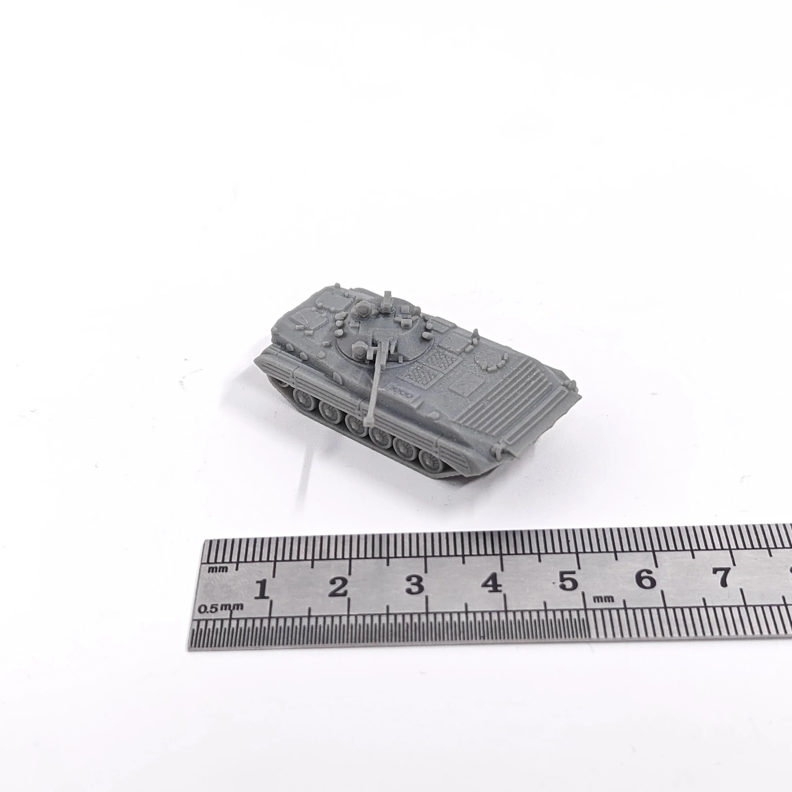 

1/144 Scale BMP-2 Fighting Vehicle MODEL KIT