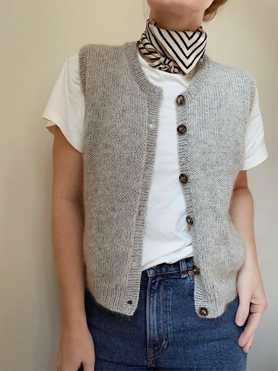 

Women Knit Sweater Vests Solid Color Buttons Sleeveless Pullovers Summer Casual Jumpers Crochet Tops