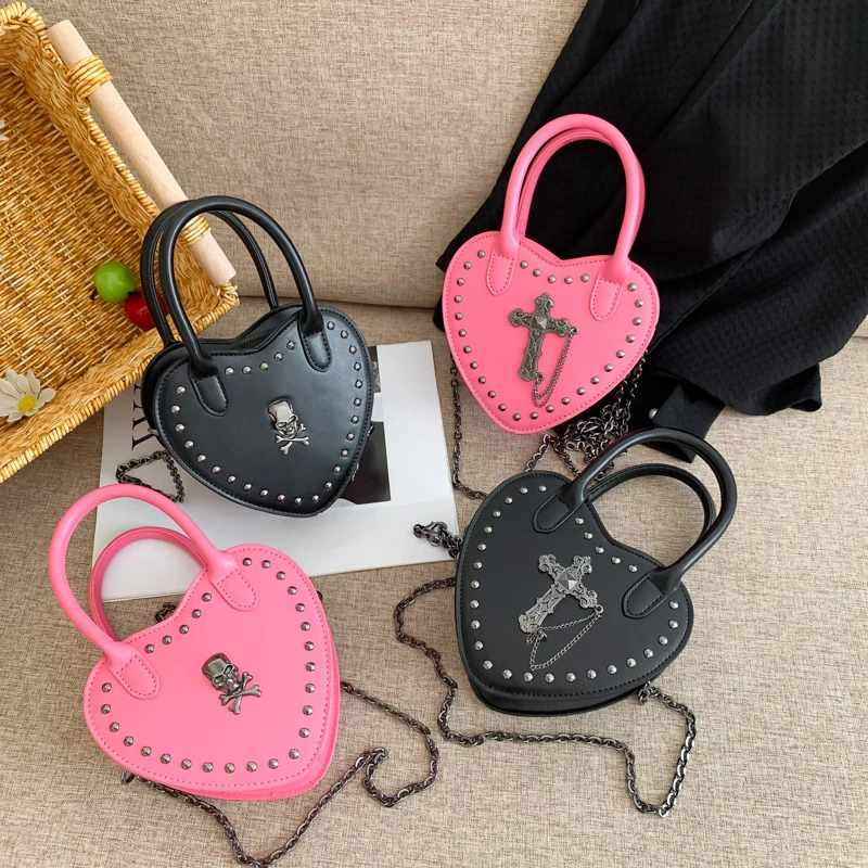 Female Gothic Riveted Skull Handbag PU Leather Chain Crossbody Bag Locomotive Style Wrist Bag Fashion Heart Shoulder Bag