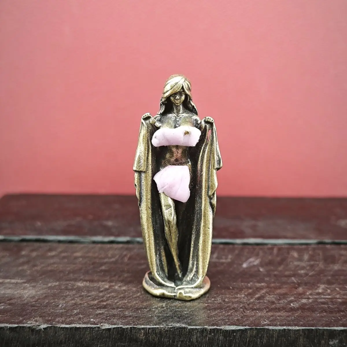 

Brass Miniature Girl Figurine - Indoor Decorative Scene Model for Home Decoration Miniature Landscape & Collector's Ornament