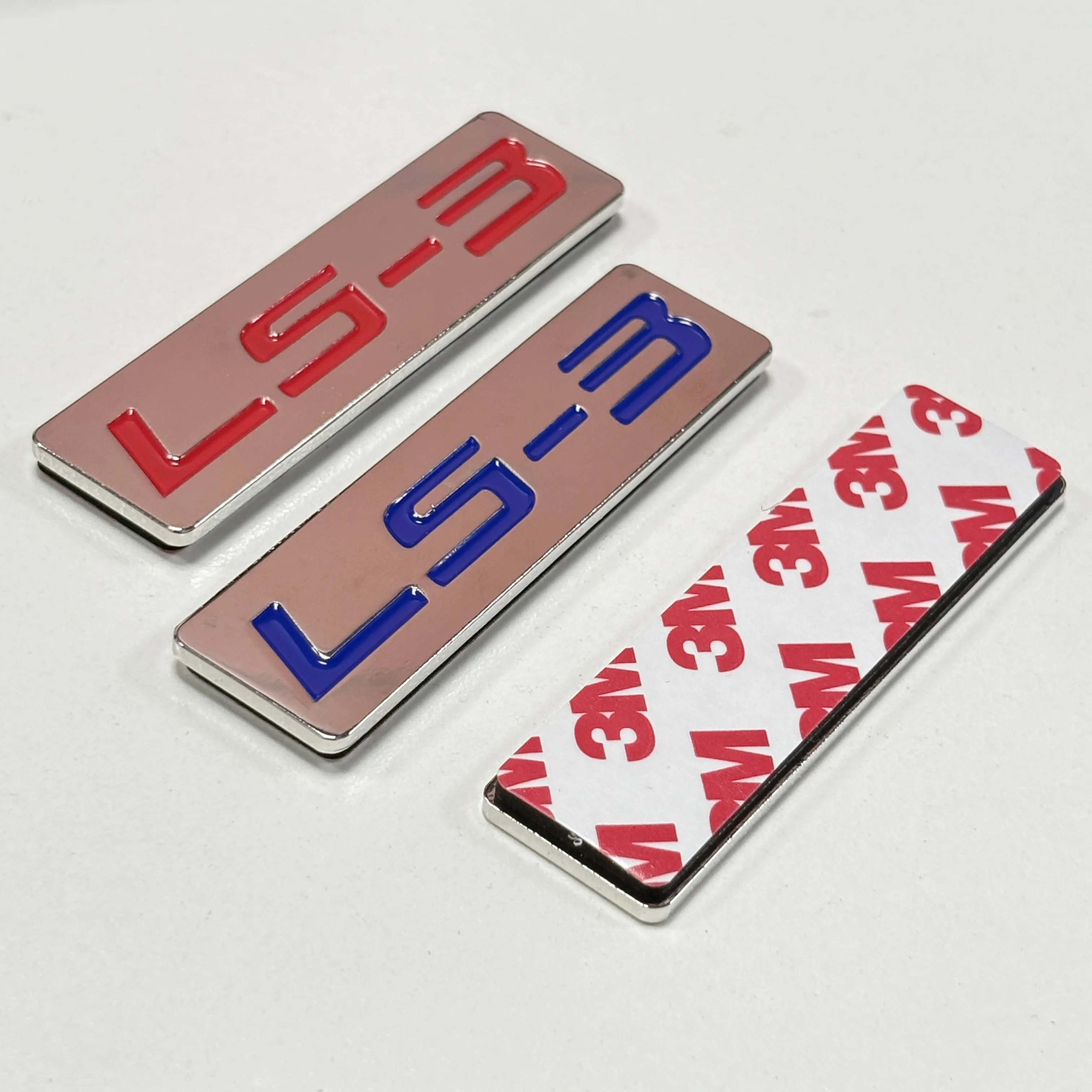 

ХРОМИРОВАННЫЙ МЕТАЛЛИЧЕСКИЙ ЭМБЛЕМА LS-3 КРАСНЫЙ ДВИГАТЕЛЬНЫЙ КРАСНЫЙ / СИНИЙ / ЧЕРНЫЙ ЗНАЧОК ПОДХОДИТ ДВЕРИ БАГАЖНИКА