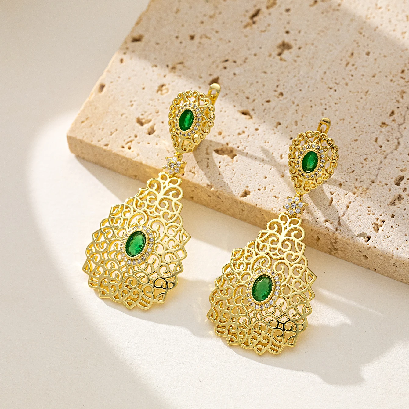 Gold Color Water Drop Earrings Moroccan Trendy Green Stone Bridal Earrings for Women Arabesquitic Pendientes Mujer