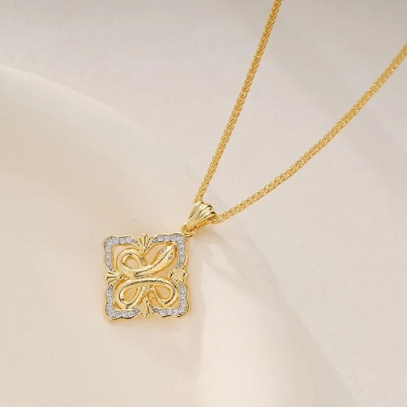

S925 Sterling Silver Charming Retro Brushed Square Clover Pendant for Women Fine Jewelry Light Luxury Minimalist Accessories