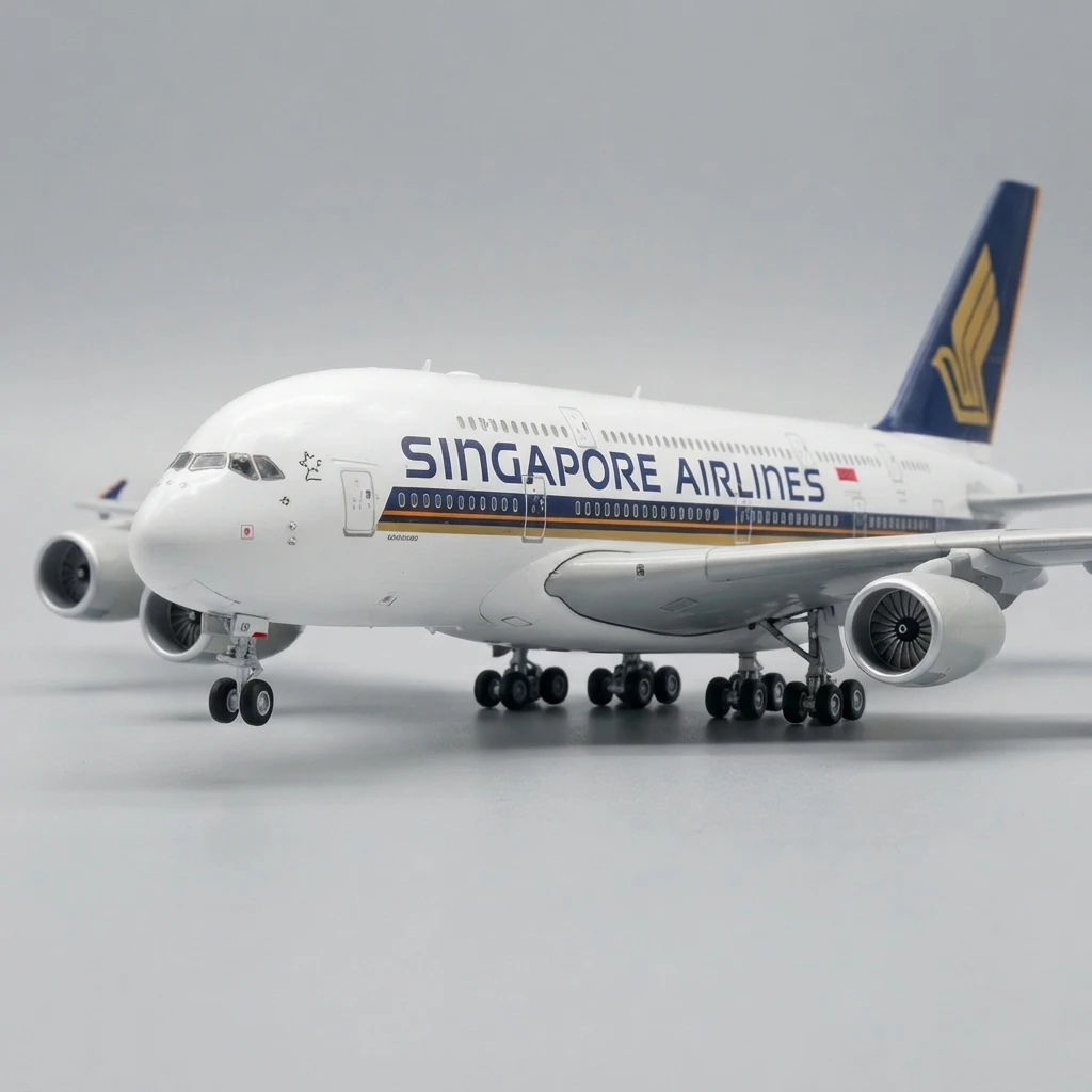 Hot Sale 50.5CM 1/160 A380 Singapore Airlines Airplane Model with LED Cabin Light & Wheels Diecast Resin Aircraft Model