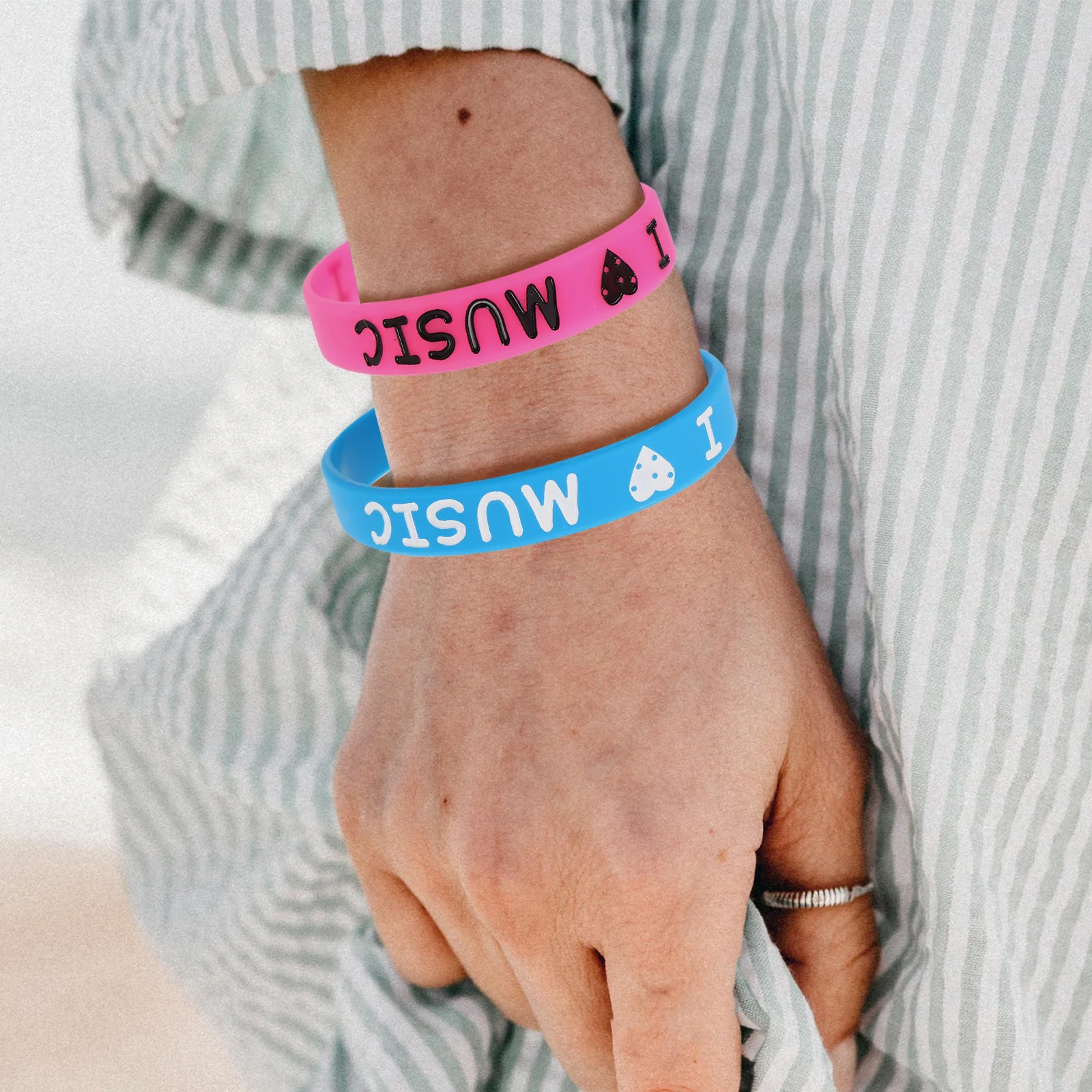 12 stuks I Love Music siliconen polsbandjes kleurrijke festivalarmbanden feestartikelen concertaccessoires siliconen polsbandjes