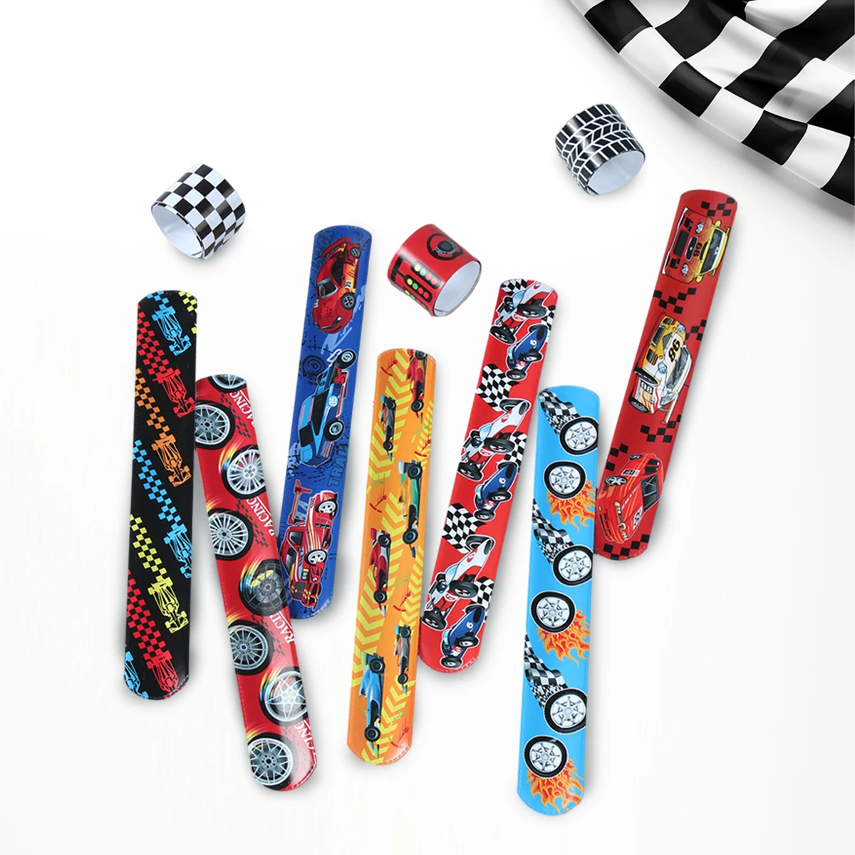 12pcs Racing Cars Party Supplies Favor Racing Thème Snap Bracelets PVC Snap Bracelets Bracelet pour Enfants Fête D'anniversaire Fournitures