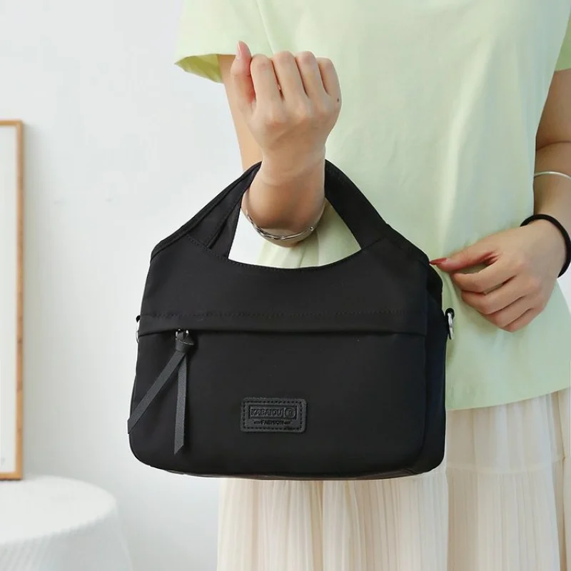 

High-End Women's Shoulder Bag Made Of Premium Leather With Classic Paris Style And Trendy Vintage Design​